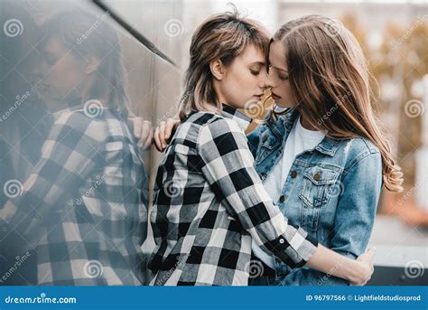 home video lesbian